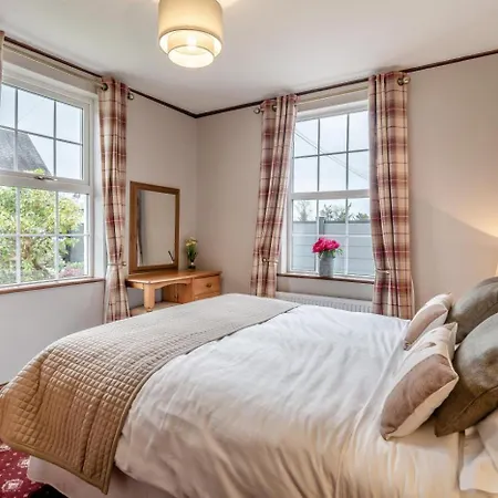 2 Bed In Oc-h38250